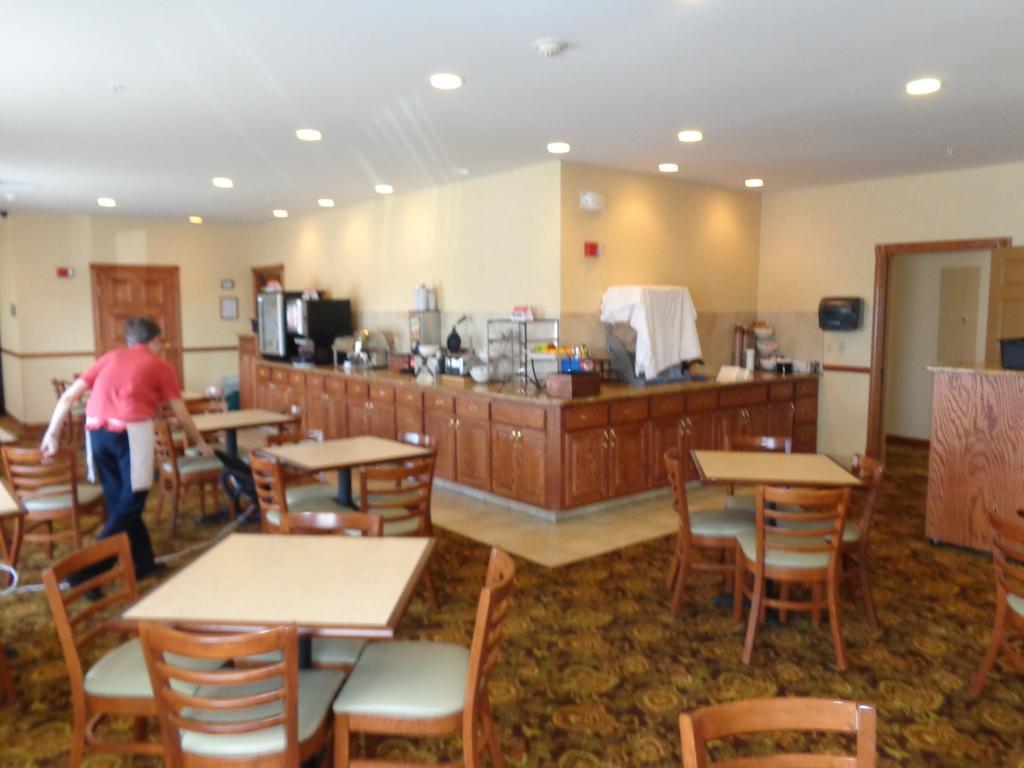 Country Inn & Suites By Radisson, Forest Lake, Mn מראה חיצוני תמונה
