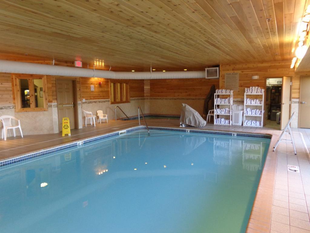 Country Inn & Suites By Radisson, Forest Lake, Mn מראה חיצוני תמונה